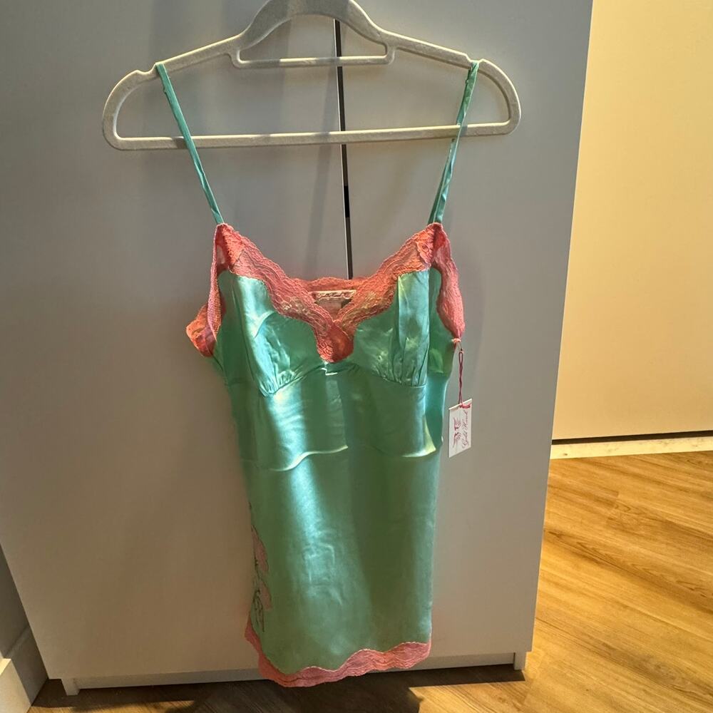 NWT Gold Hawk 100% Silk Small Green Pink Lace Embroidered Tunic Tank